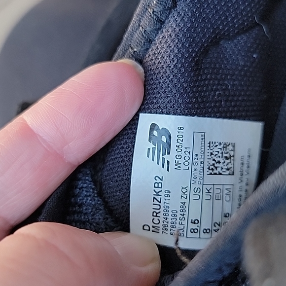 New Balance Men's Fresh Foam Cruz V2 Blue/Black Running Sneak Size 8.5 - Picture 9 of 9